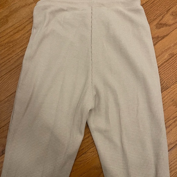 Size 4 Joggers! Nude color. Waffle material - Picture 2 of 4